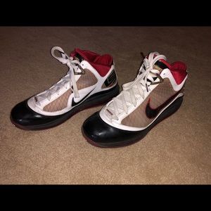 LeBron 7 white/black-varsity red